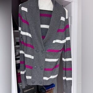 ✨🧶 Tommy Hilfiger Striped Button-Up Cardigan – Effortless Classic Luxury 🧶✨